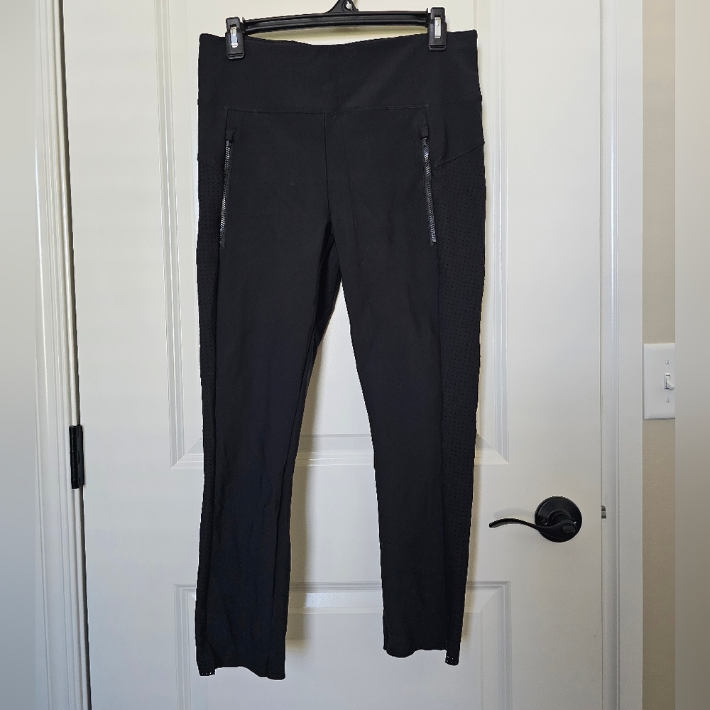 Athleta Black Perforated Zip Pocket Leggings Size M .No 17